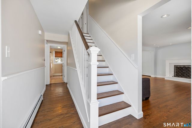 31 Edgewood Circle, Southington, CT 06489