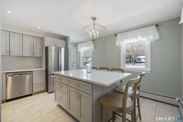 31 Edgewood Circle, Southington, CT 06489