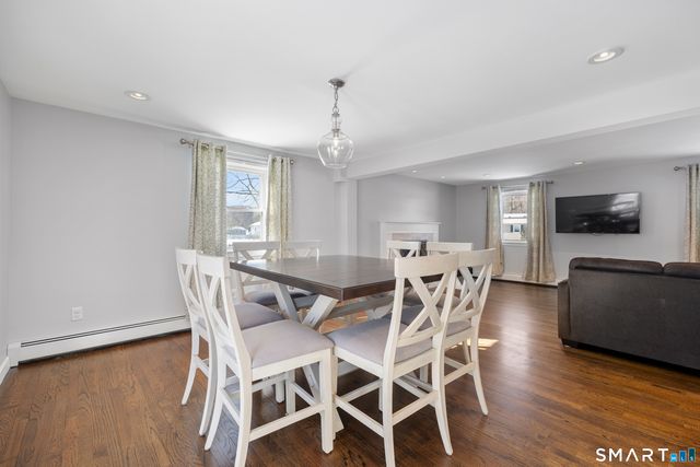 31 Edgewood Circle, Southington, CT 06489