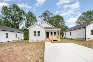 2307 Pinecroft Drive, Burlington, NC 27217
