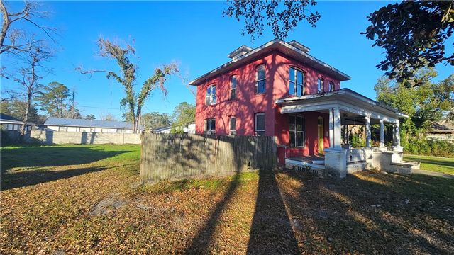 1110 Elizabeth Street, Waycross, GA 31503