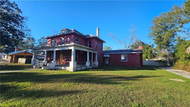 1110 Elizabeth Street, Waycross, GA 31503