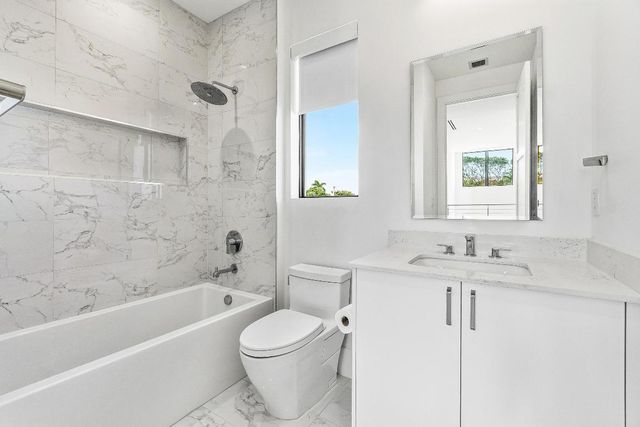 691 Kingsbridge Street, Boca Raton, FL 33487