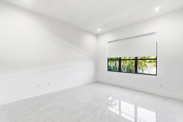 691 Kingsbridge Street, Boca Raton, FL 33487