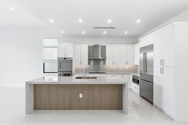 691 Kingsbridge Street, Boca Raton, FL 33487