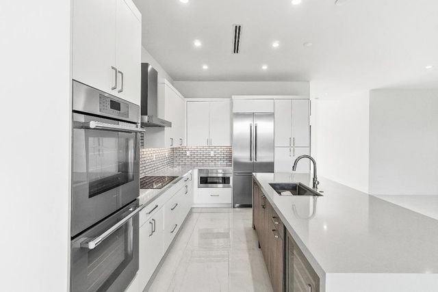 691 Kingsbridge Street, Boca Raton, FL 33487