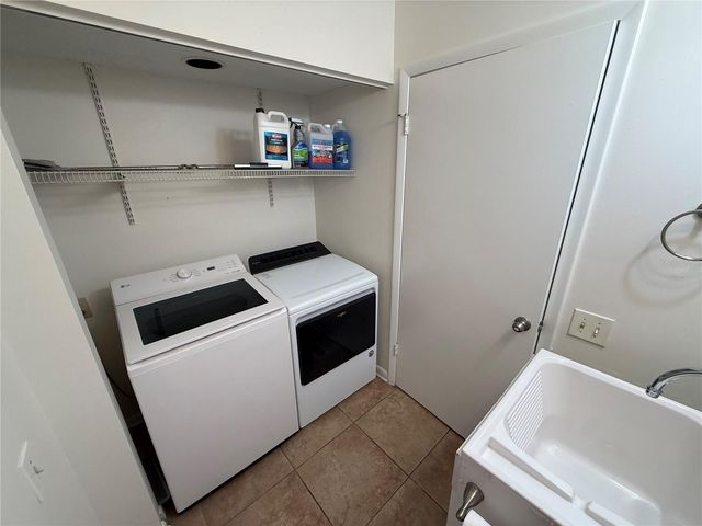 819 OAK PARK PLACE, Brandon, FL 33511