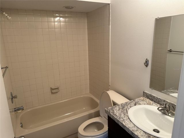819 OAK PARK PLACE, Brandon, FL 33511