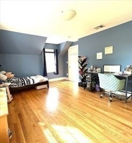 12 Kilburn Rd 12, Belmont, MA 02478