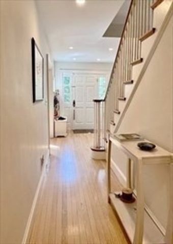 12 Kilburn Rd 12, Belmont, MA 02478