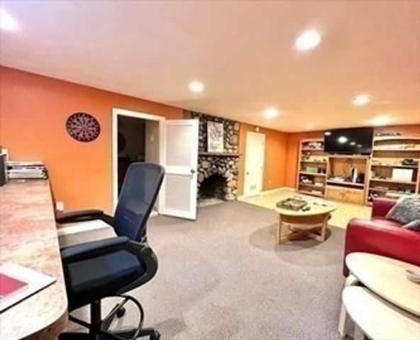 12 Kilburn Rd 12, Belmont, MA 02478