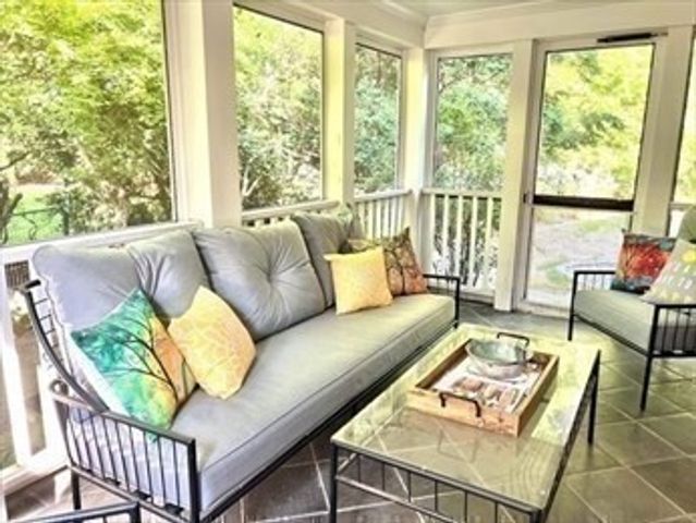 12 Kilburn Rd 12, Belmont, MA 02478