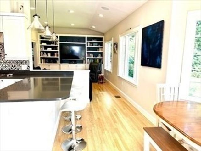 12 Kilburn Rd 12, Belmont, MA 02478
