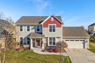 332 Indigo DRIVE, Port Washington, WI 53074