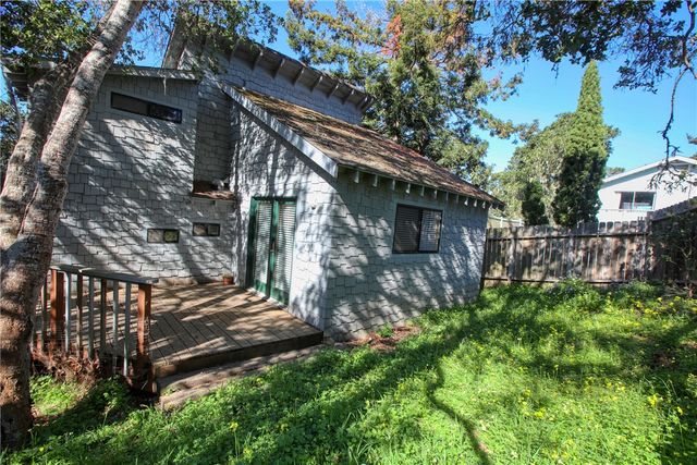 2100 Langton Street, Cambria, CA 93428