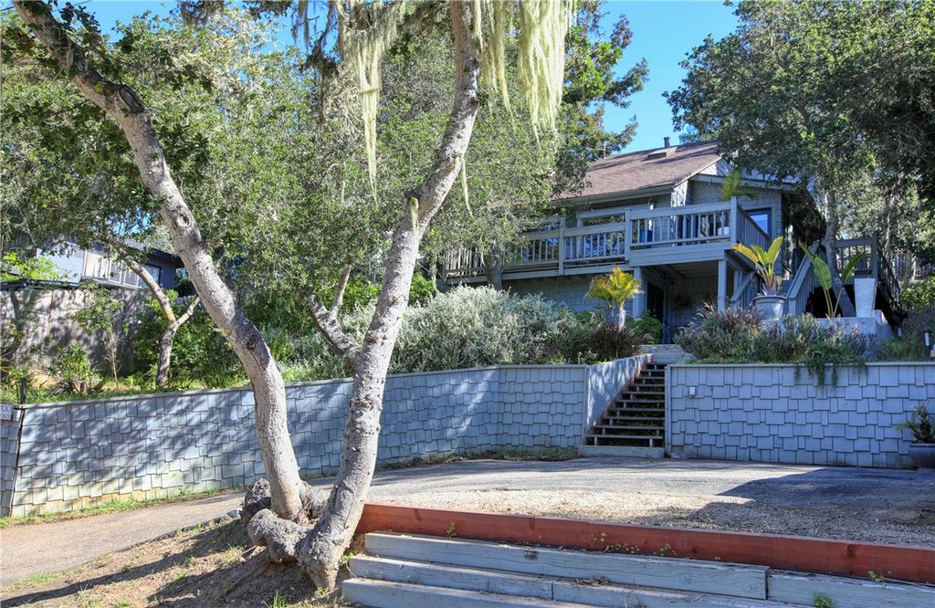 2100 Langton Street, Cambria, CA 93428