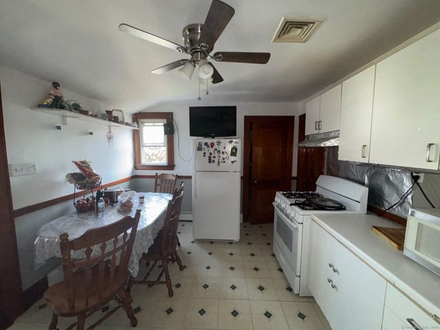 88 Boswell Street, Stratford, CT 06615