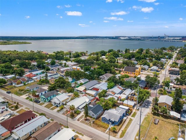 2403 CORRINE STREET, Tampa, FL 33605