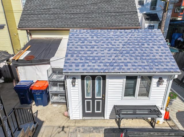 47 Independent St, New Bedford, MA 02744