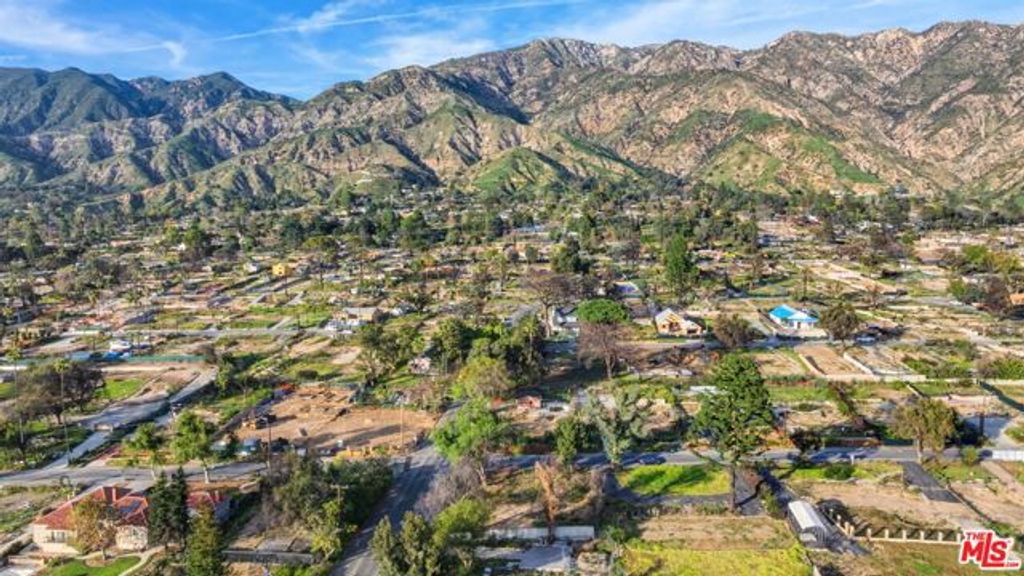 516 E Las Flores Drive, Altadena, CA 91001
