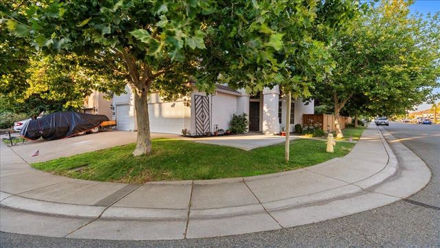 2955 Cardinal Dr, Lincoln, CA 95648