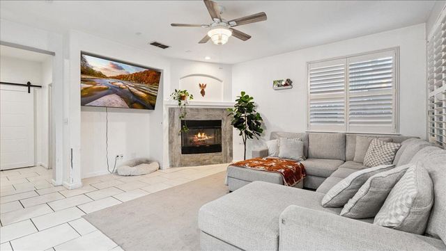 2955 Cardinal Dr, Lincoln, CA 95648