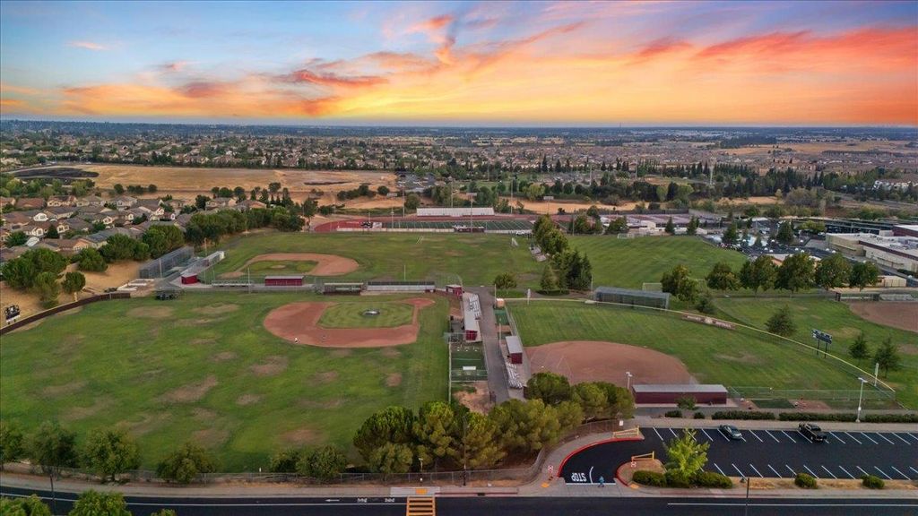 2955 Cardinal Dr, Lincoln, CA 95648