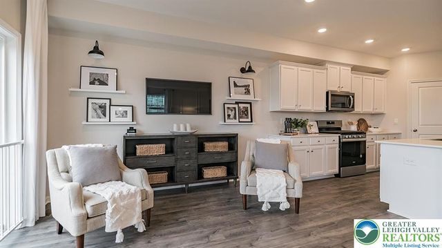 1103 Meadowlark Drive, Upper Macungie Twp, PA 18051