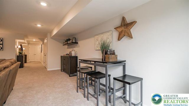 1103 Meadowlark Drive, Upper Macungie Twp, PA 18051