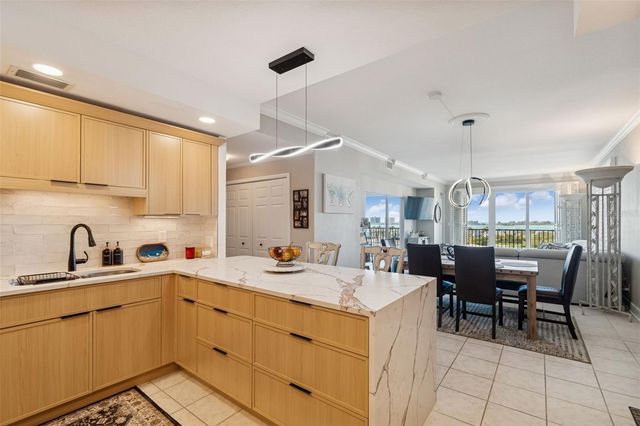 4 BELLEVIEW BOULEVARD 701, Belleair, FL 33756