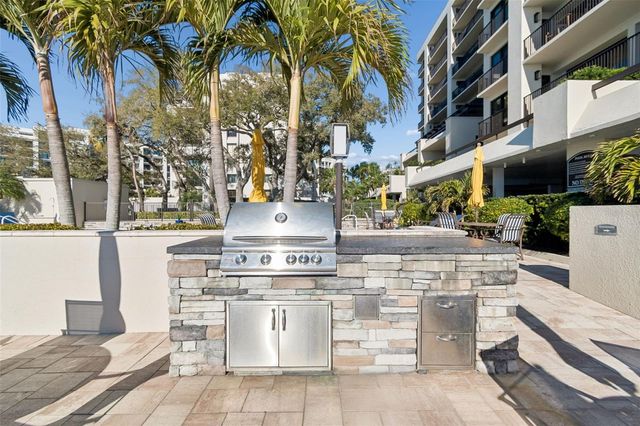 4 BELLEVIEW BOULEVARD 701, Belleair, FL 33756