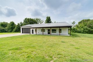706 Highway Y, Winfield, MO 63389