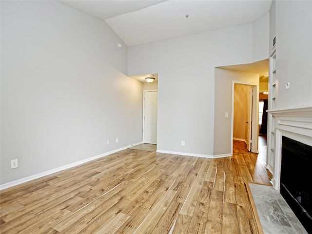 6000 Shepherd Mountain CV 406, Austin, TX 78730