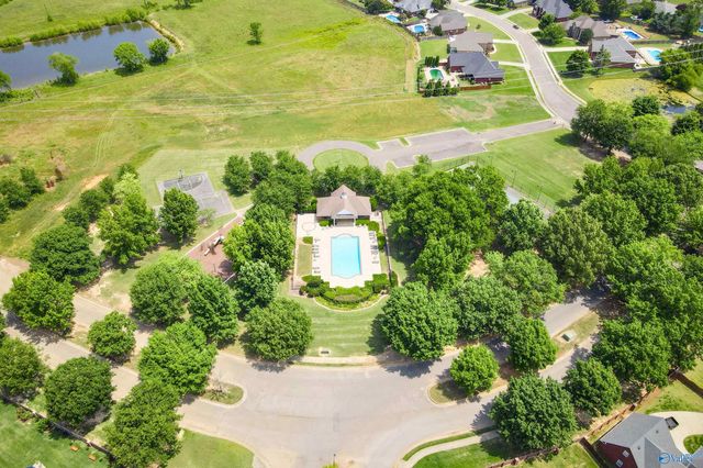 2021 Englewood Place, Decatur, AL 35603