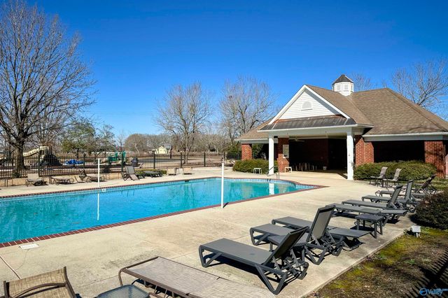 2021 Englewood Place, Decatur, AL 35603