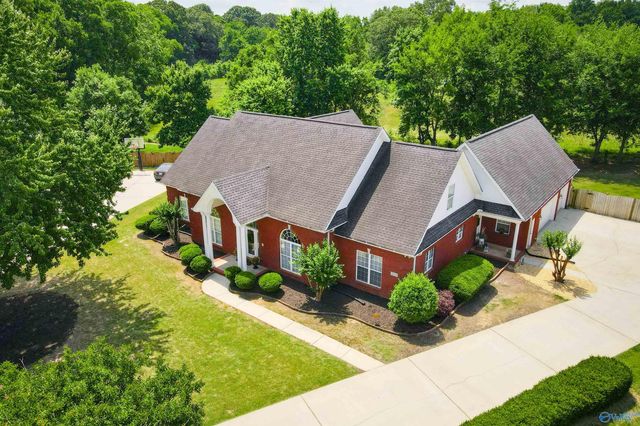 2021 Englewood Place, Decatur, AL 35603