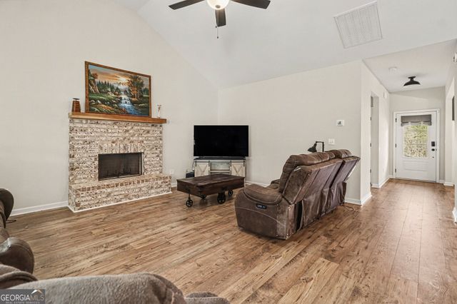 100 Dove Creek Court, Lagrange, GA 30241
