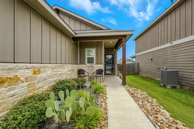 145 Nettletree DR, Buda, TX 78610