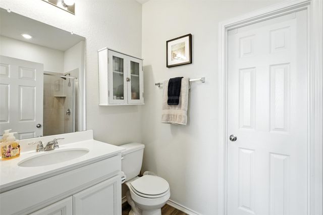 145 Nettletree DR, Buda, TX 78610