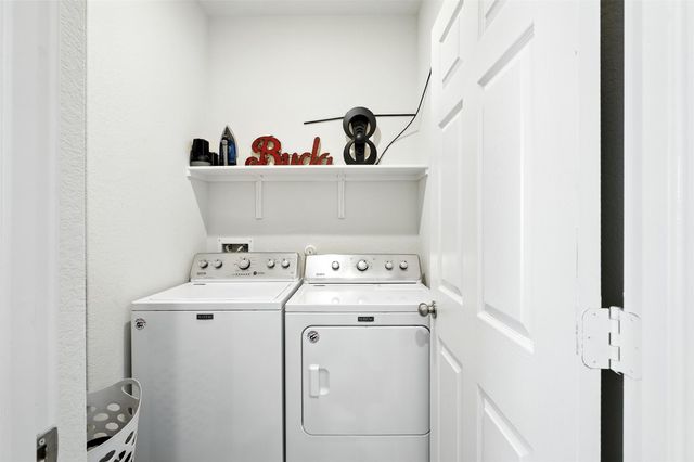 145 Nettletree DR, Buda, TX 78610