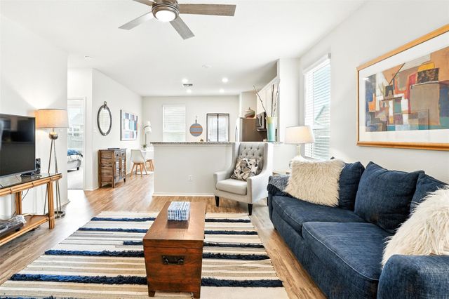145 Nettletree DR, Buda, TX 78610