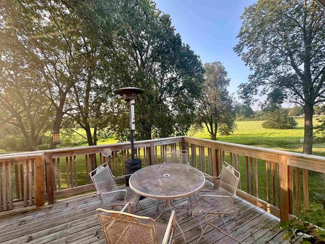 5101 Rosebriar Court, Lincoln, NE 68516
