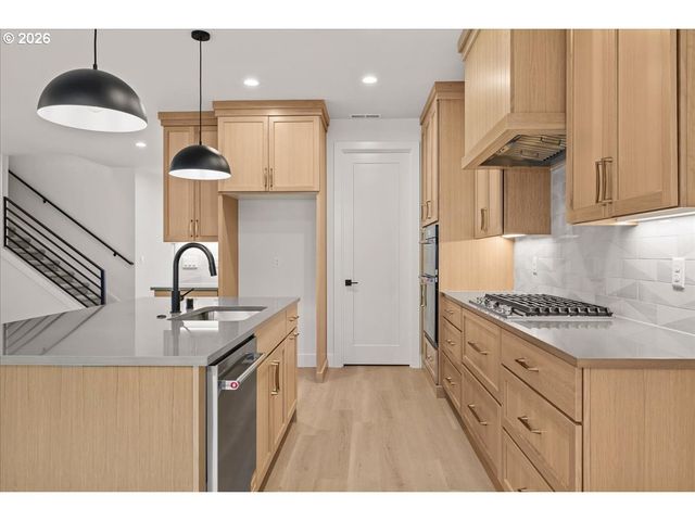 3525 N 11TH Cir, Ridgefield, WA 98642