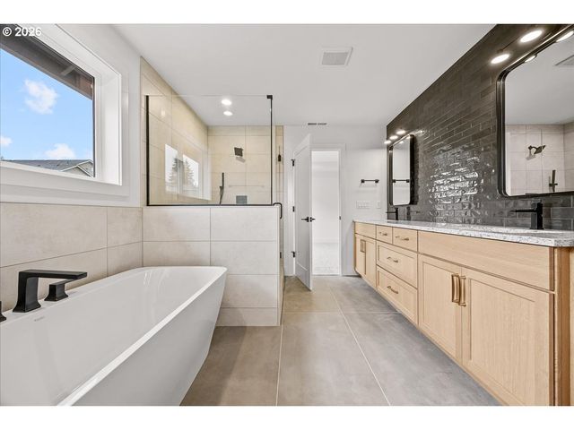 3525 N 11TH Cir, Ridgefield, WA 98642