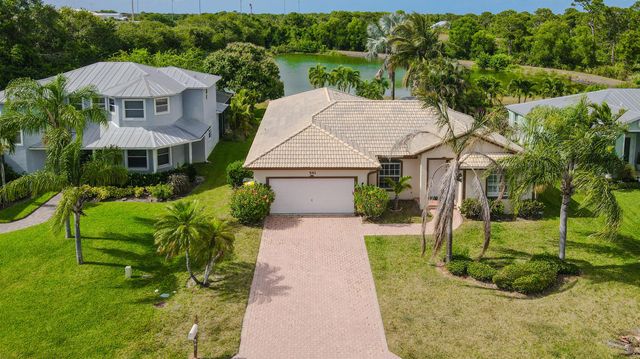 541 NW Pine Sap Place, Jensen Beach, FL 34957