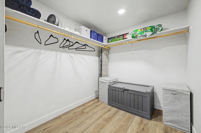 2324 N Treat Avenue, Tucson, AZ 85716