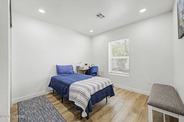 2324 N Treat Avenue, Tucson, AZ 85716
