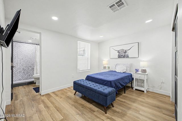 2324 N Treat Avenue, Tucson, AZ 85716
