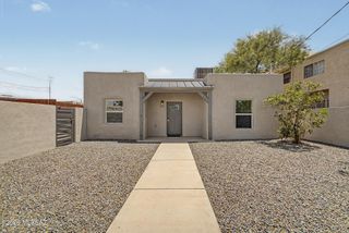 2324 N Treat Avenue, Tucson, AZ 85716