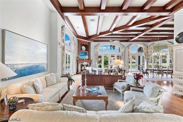 6991 Greentree DR, Naples, FL 34108